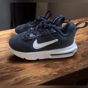 Nike Kids Black and White Sneakers